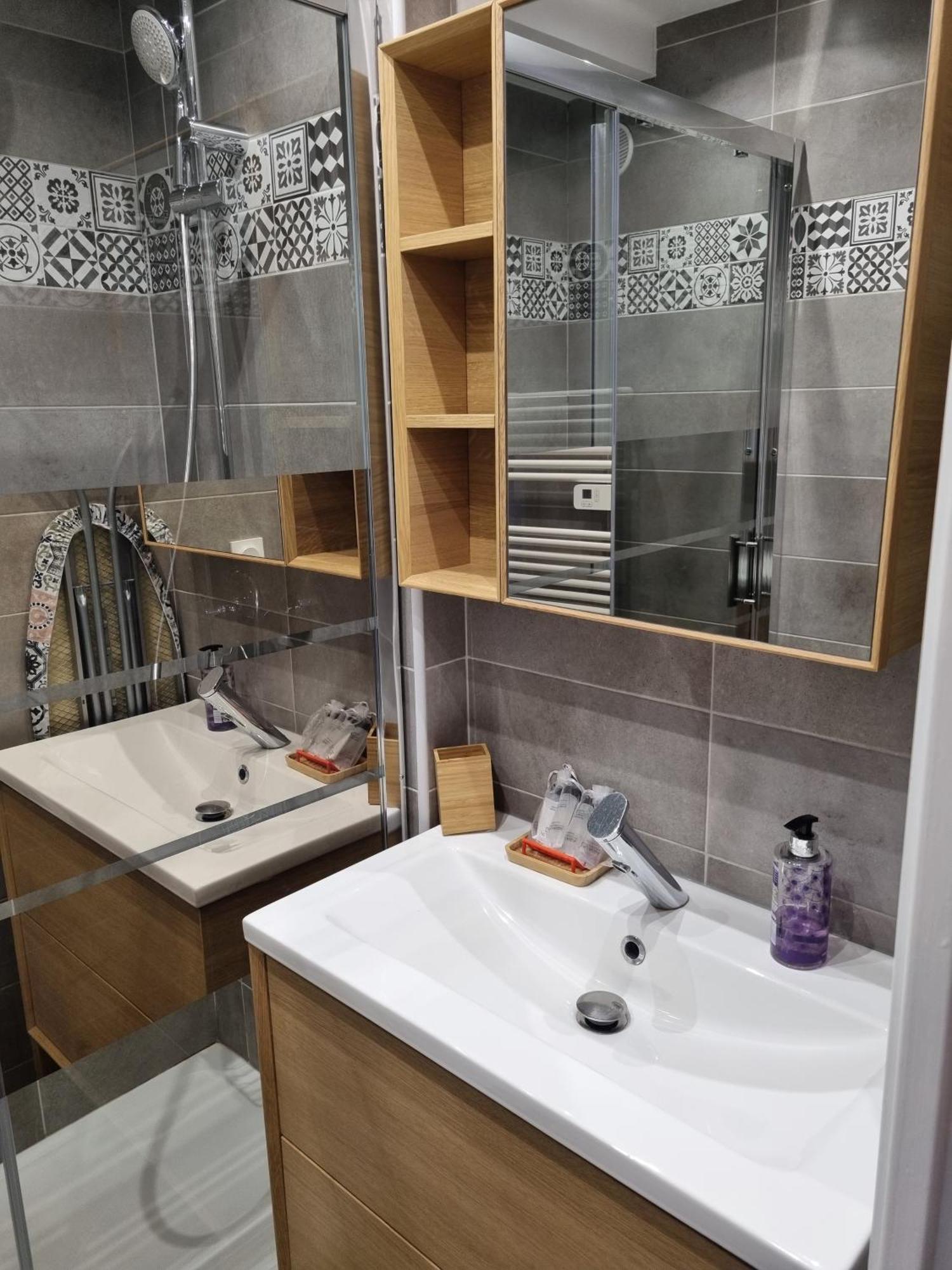 Superbe T2 Tout Confort 3 Etoiles, Entierement Renove Avec Piscine, Parking, Clim, Wifi, Netflix ラ・グランド・モット エクステリア 写真